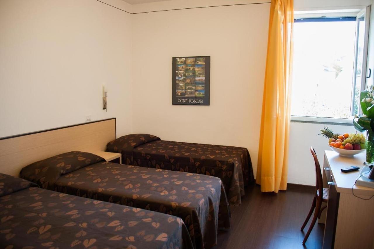Oliver Hotel Ангьяри Экстерьер фото